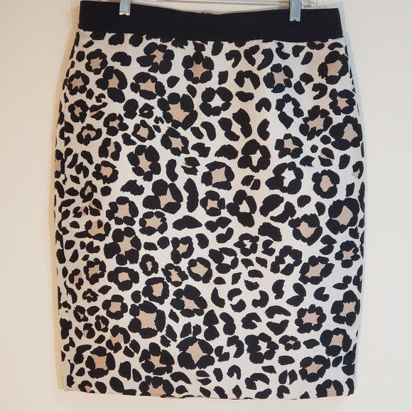 Ann Taylor Dresses & Skirts - NWT Animal Print Pencil Skirt, Ann Taylor,  Sz 12T